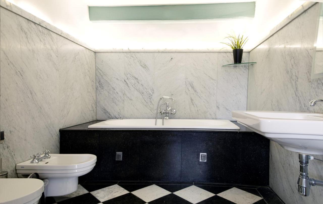 Modern Canal House Loft - City Center Amsterdam Bagian luar foto