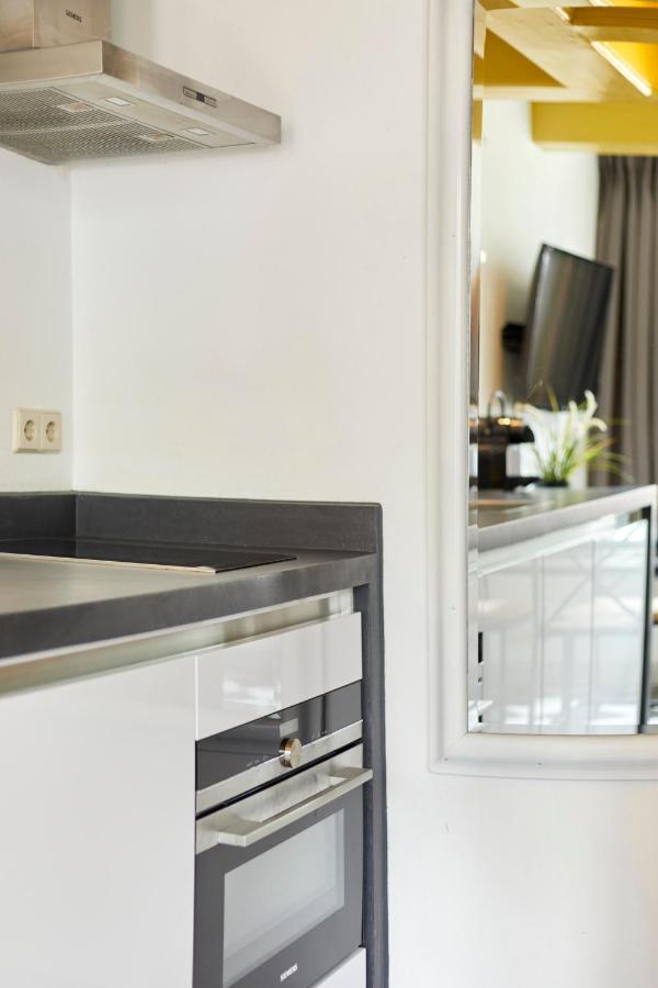 Modern Canal House Loft - City Center Amsterdam Bagian luar foto