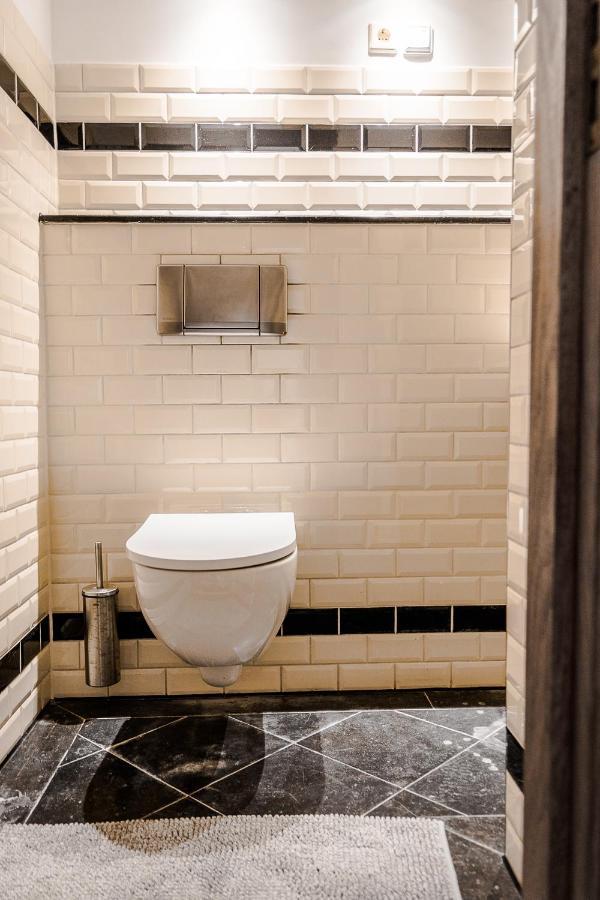 Modern Canal House Loft - City Center Amsterdam Bagian luar foto
