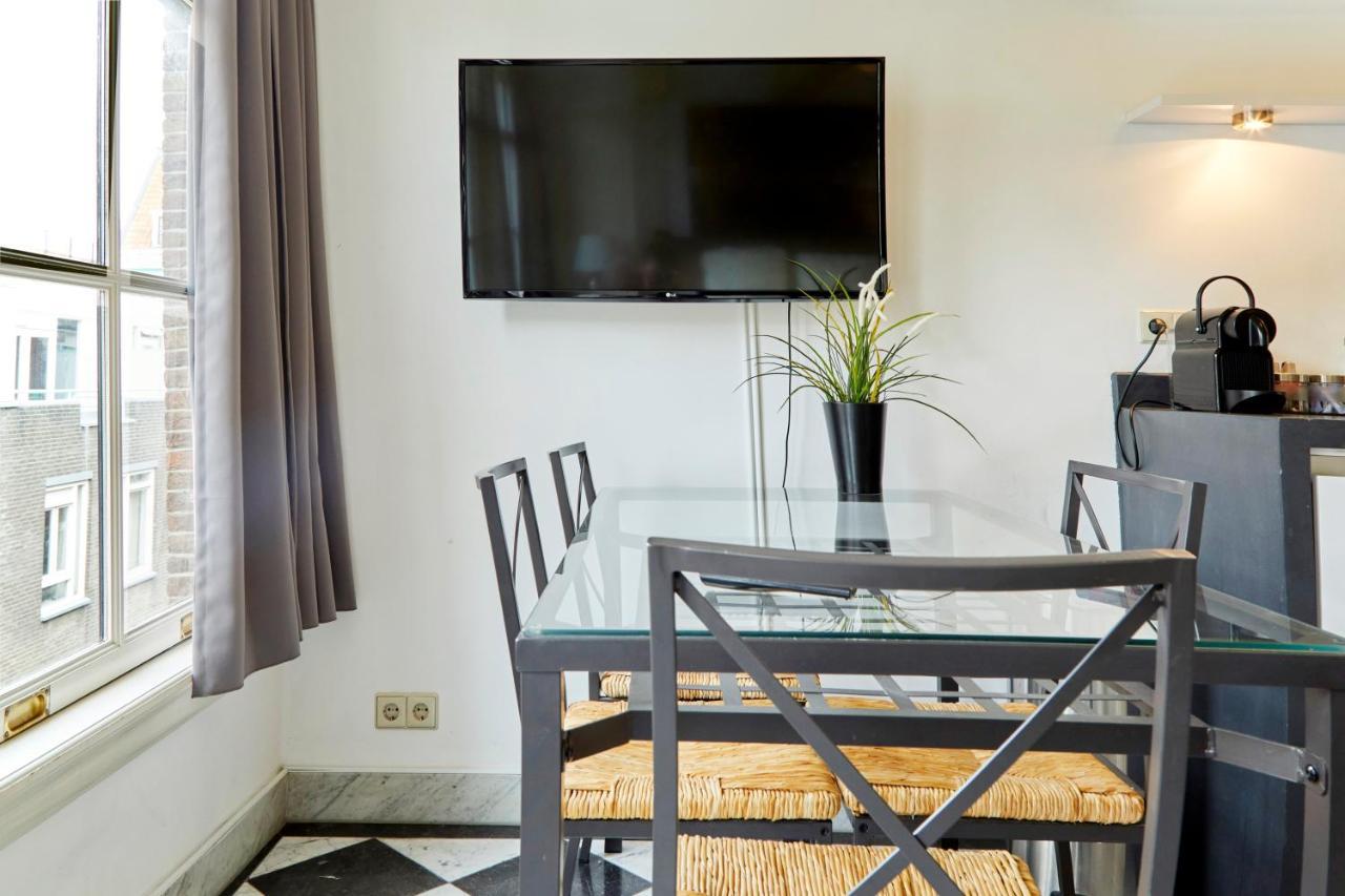 Modern Canal House Loft - City Center Amsterdam Bagian luar foto